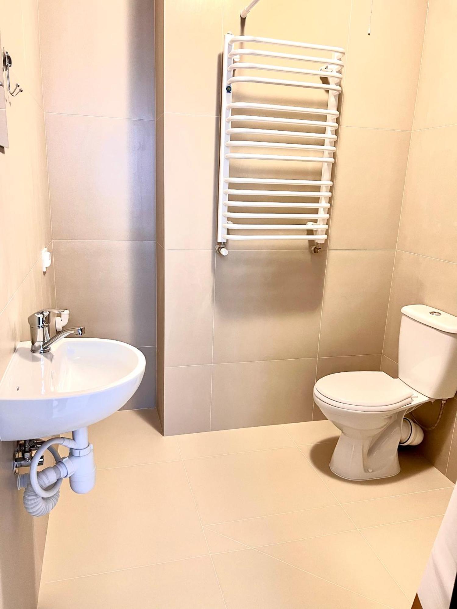 Osapart Hotel In A Complex Semycvit 3 Λβιβ Εξωτερικό φωτογραφία